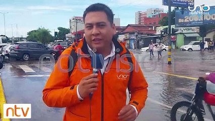 La lluvia afectó la avenida Brasil