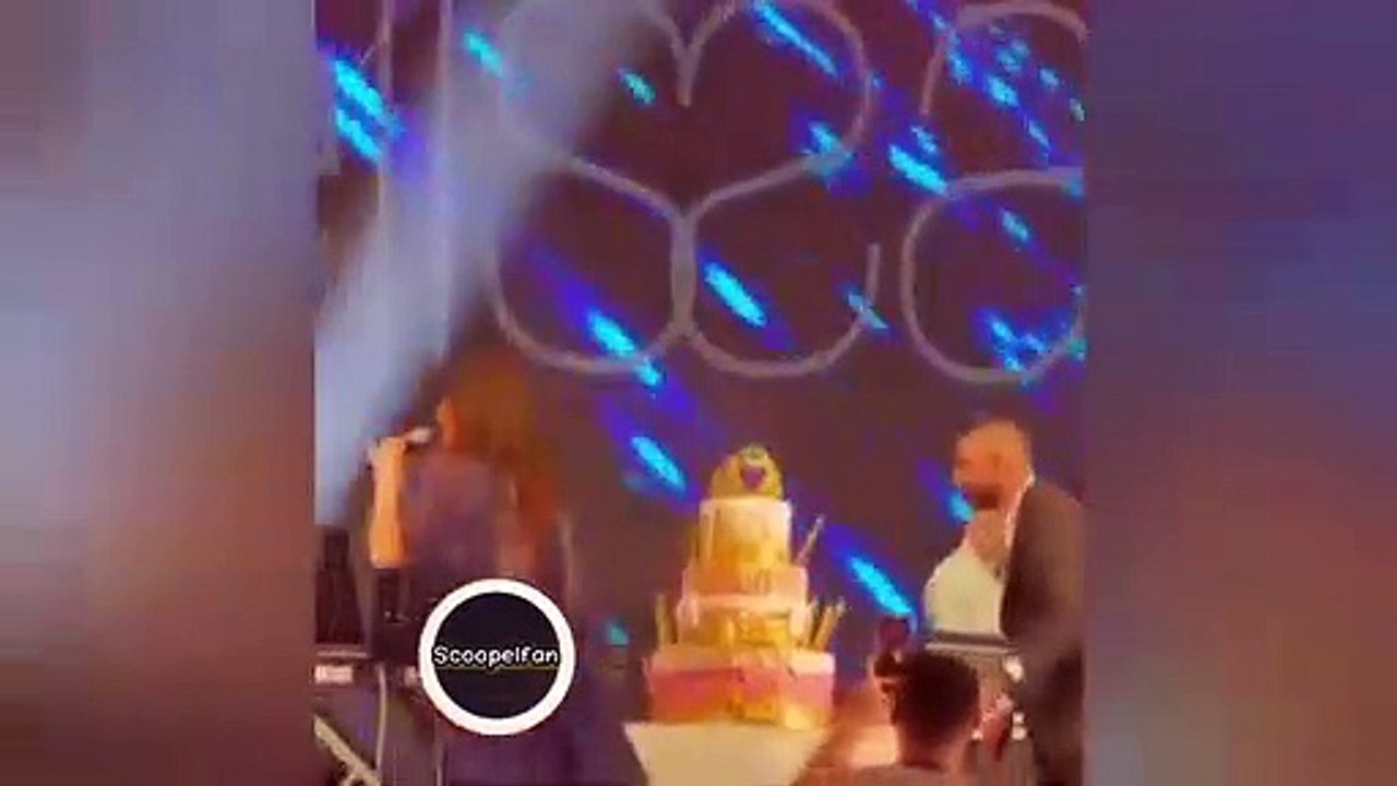 إليسا تحتفل بعيد ميلاد هيفاء وهبي