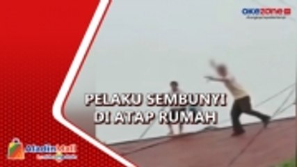 下载视频: Sembunyi di Atap Rumah, Pencuri Motor Babak Belur Dihajar Massa