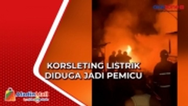 2 Rumah di Areal Gudang Barang Bekas di Tanjungpinang Terbakar Hebat