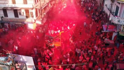 सम्राट अशोक ने उछालीं अशर्फियां, लूटने की मची होड़