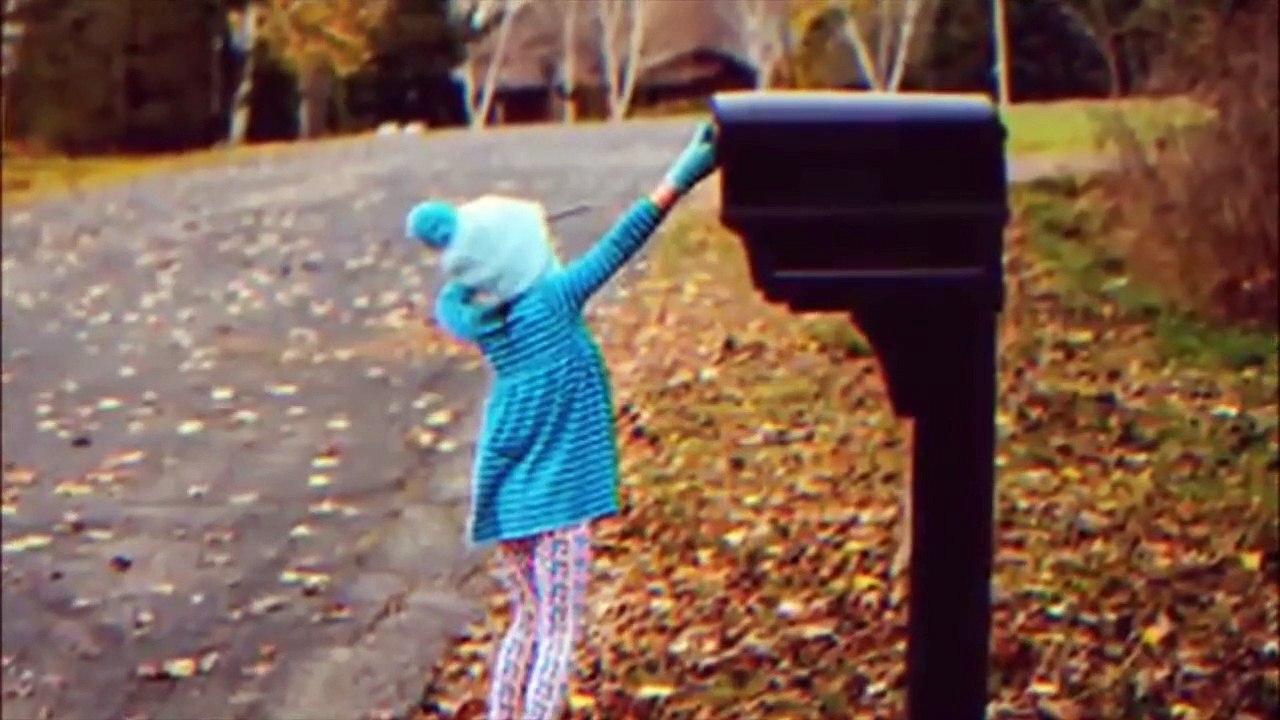 Girl Send Letters to her Late Mother and One Day She Got Reply