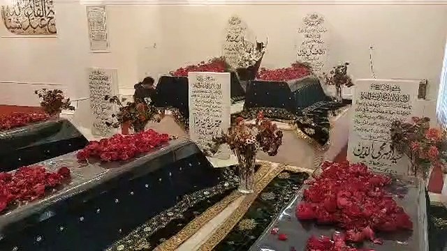10حضرت ڈاکٹر سید مفضل محی الدین قادری فاضلی دامت برکاتہم العالیہ بارھویں سجادہ نشین دربار قادریہ فاضلیہ بٹالہ شریف2023-1684، فاضلیہ کالونی، فیروزپور روڈ، لاھور۔