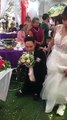 Cảm động lễ cưới cặp đôi khiếm khuyết: Thương nhau bù nhưng phần chưa toàn vẹn