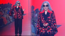 Lakme Fashion Week 2023 : Zeenat Aman 71 Age में Ramp Walk Video Viral, Black Co Ord Set में|Boldsky
