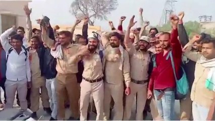 वृंदावन समेत कई रूट पर चलने वाली 100 बसों के ड्राइवरों ने की हड़ताल, यात्री हुए परेशान