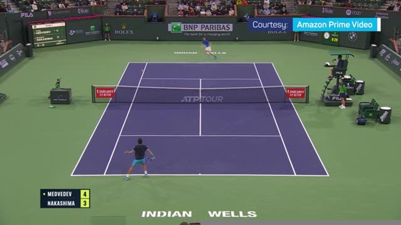 Medvedev eases past Nakashima for 15th straight win