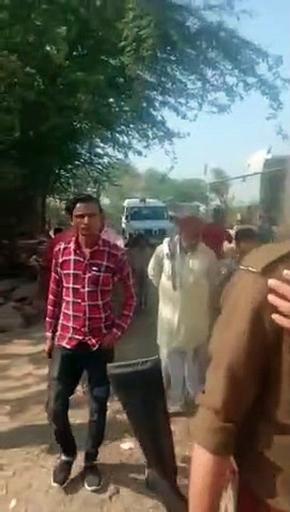 बिजली का तार छूने से इस कदर जली तूड़ी से भरी ट्...