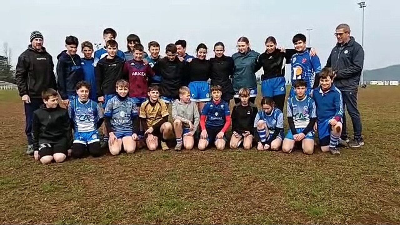 Encouragements des U14 aux séniors