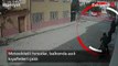 Eskişehir'de motosikletli 2 kişi balkonda asılı kıyafetleri çaldı
