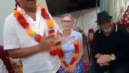 अंकुरित आहार योजना में मदद करने वाले स्वीडन के दंपत्ति का किया सम्मान