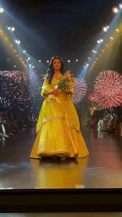 Sushmita Sen at Lakme Fashion Week