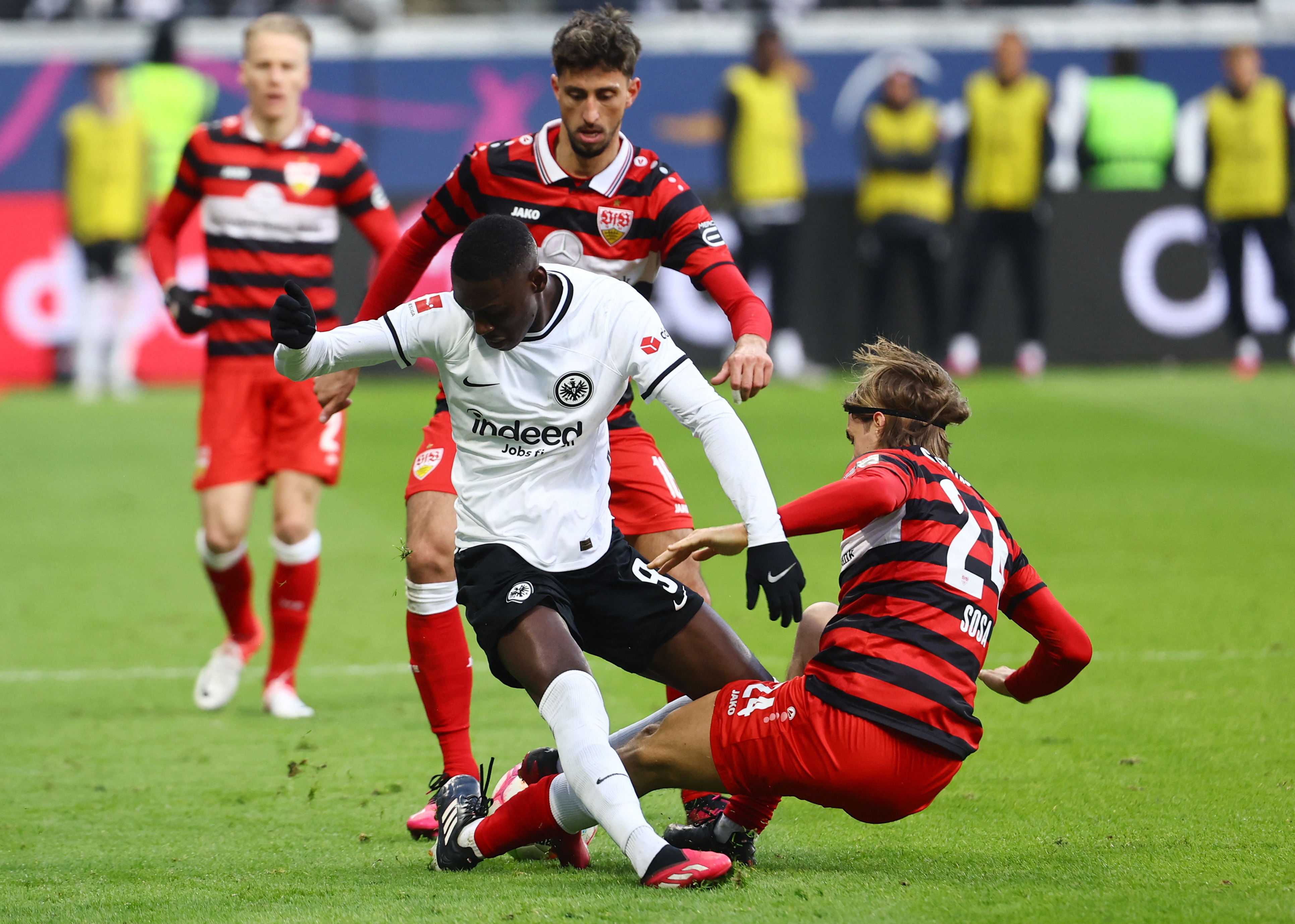 Bundesliga : Kolo Munai et l'Eintracht Francfort calent encore contre Stuttgart