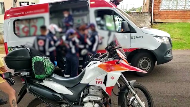 Homem se joga do terceiro andar de prédio na Rua Terezina e mobiliza Samu e Bombeiros