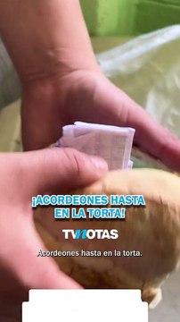 Una maestra premió a sus alumnos por presentarle los mejores acordeones para los exámenes.