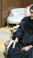 أنجلينا جولي تدعم سيدة مصرية استطاعت محو الأمية