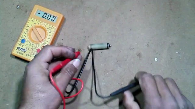 What's Inside A 3.7V, 1.5V Cell, 18650 Li-on Cell_
