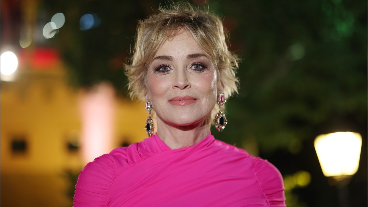 VOICI : Sharon Stone méconnaissable : son cliché plein d'humour pour ses 65 ans (1)
