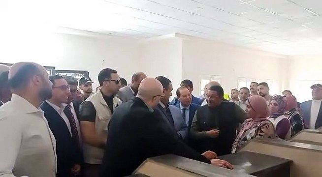 وزير التنمية المحلية ومحافظ بني سويف يتفقدان مشروعات حياة كريمة بقرية سدس
