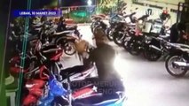 Terekam CCTV, Pencurian Sepeda Motor di Masjid