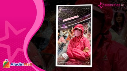 Pevita Pearce Tetap Antusias Nonton Konser BLACKPINK meski Sempat Kehujanan