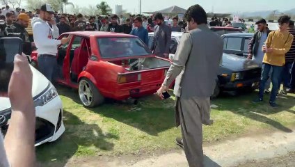 Toyota Exhaust Car show | loud | Pakwheels