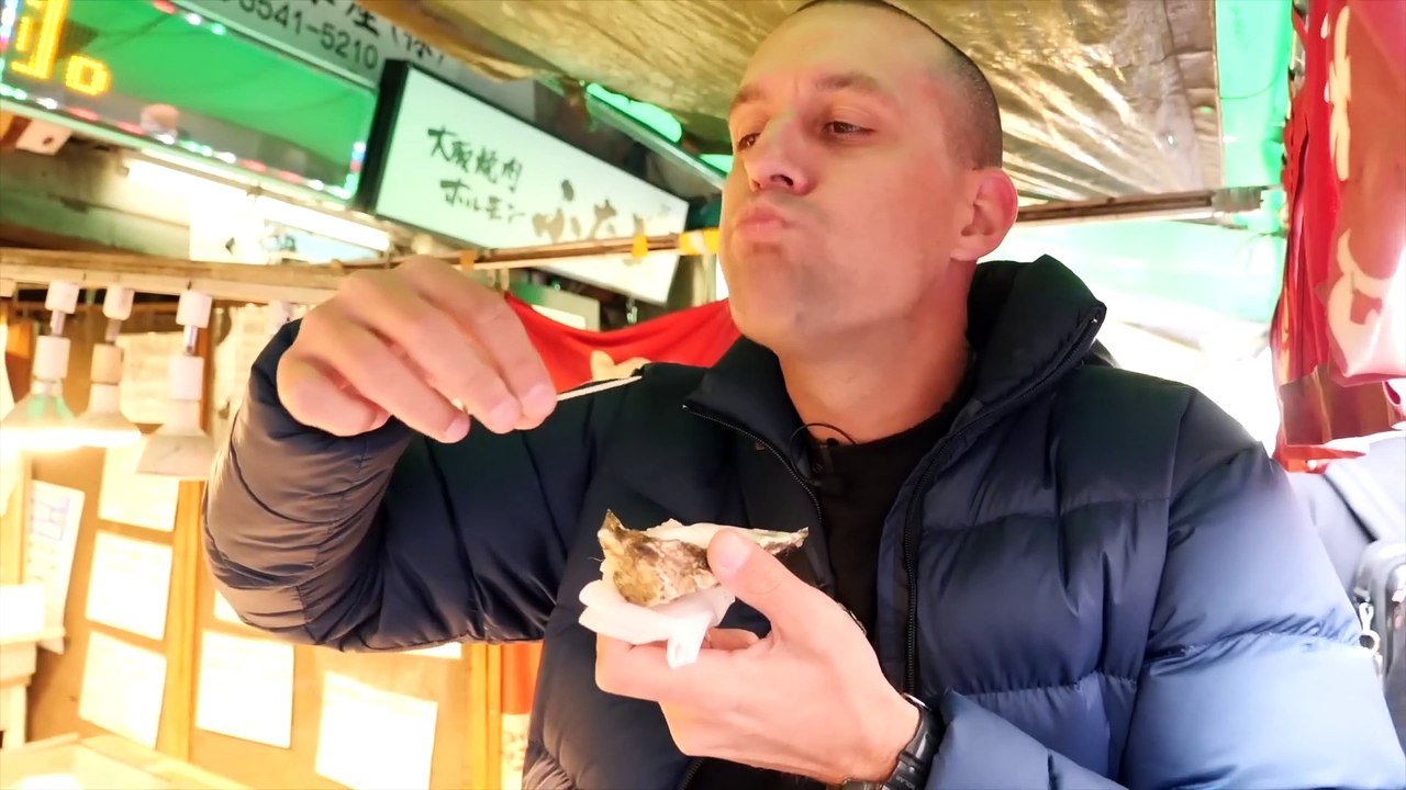 TSUKIJI FISH MARKET 2023 is still worth visiting! JAPANESE street food for seafood lovers in Tokyo