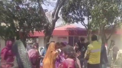 देवास :वृद्ध आश्रम में वृद्ध जनों ने मनाई रंगपंचमी एक दूसरे को लगाए रंग गुलाल