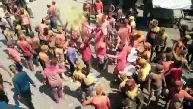गेर में खूब झूमी युवाओं की टोलियां, हर तरफ दिखे रंगीन चेहरे