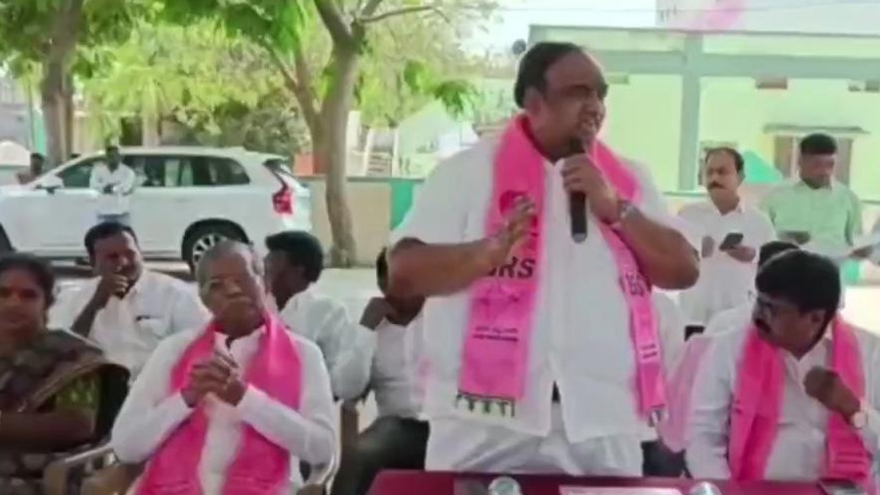 హుస్నాబాద్: సోషల్ మీడియాలో ఫేక్ ప్రచారాన్ని తిప్పి కొట్టాలి