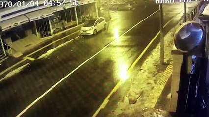 Galeria'nın altındaki marketin deprem anındaki görüntüleri ortaya çıktı