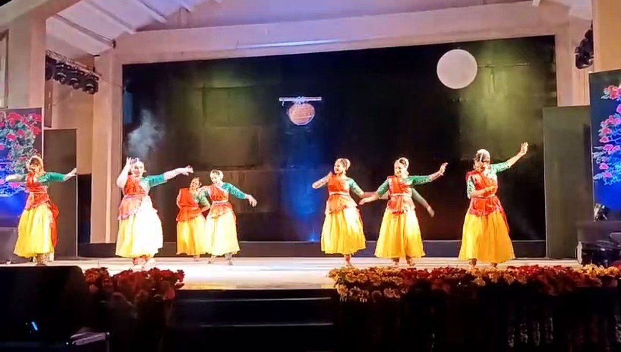 video - 'होरी हो ब्रजराज' की लय-ताल पर थिरक उठे भोपालाइट्स