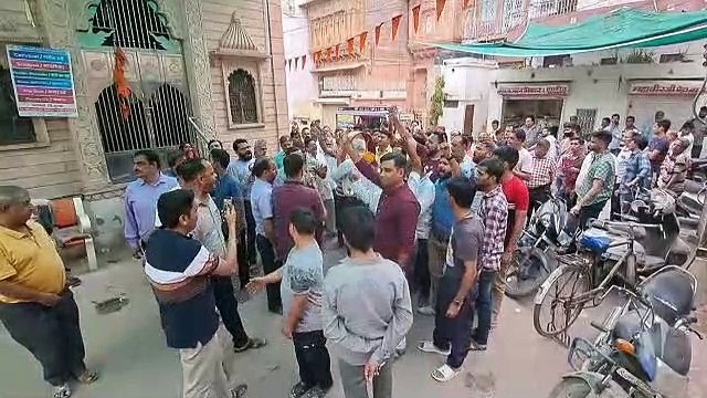 भजनों की बहती सरिता में नगरसेठ बंशीवाला भी होरी के रंग में रंगे