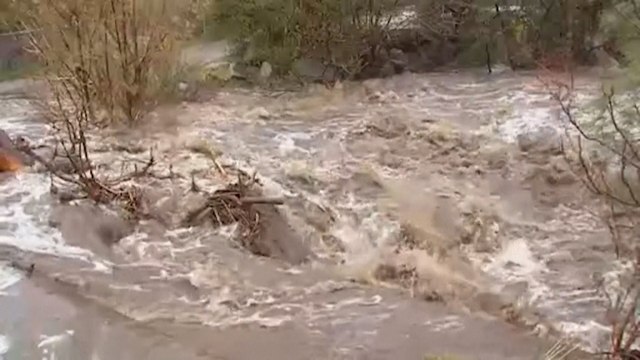 Près de 10 000 personnes évacuées en Californie après de graves inondations
