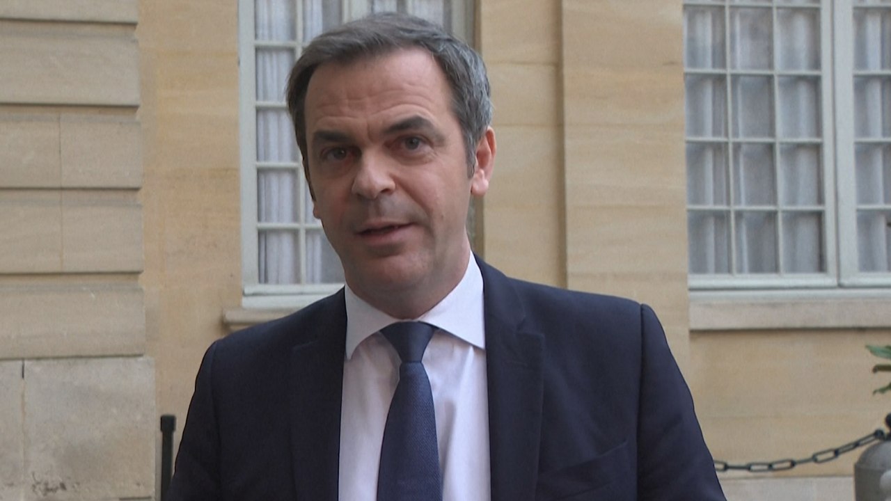 Retraites : « Nous ne voulons pas de 49.3 », assure Véran après une réunion surprise des ministres