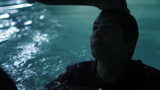 Cobra Kai - Kicking in the Pool S01E03