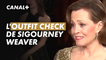 Sigourney Weaver "comme un petit animal" sur le tapis rouge - Oscars 2023 - CANAL+