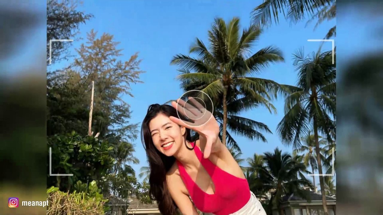 มีน สรัลธร ใส่ชุดบิกินี่ อวดหุ่นแซ่บริมหาด เซ็ก...