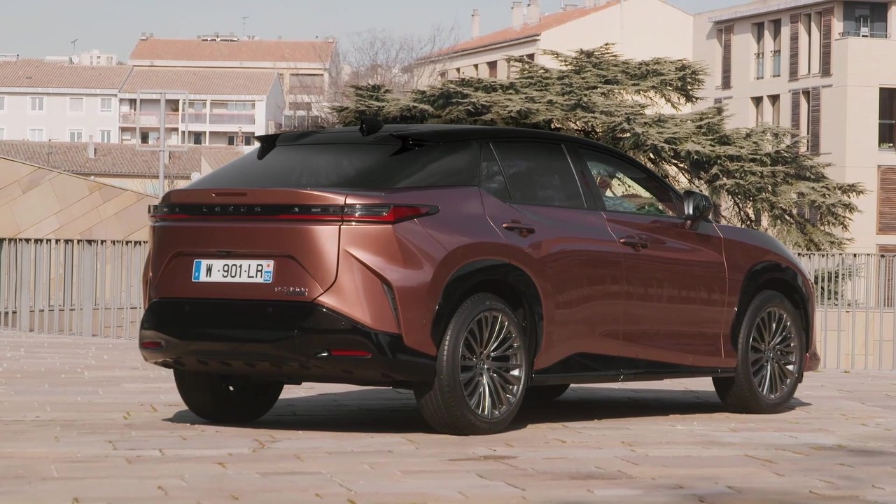 Der neue vollelektrische Lexus RZ 450e - Erstklassige Sicherheit