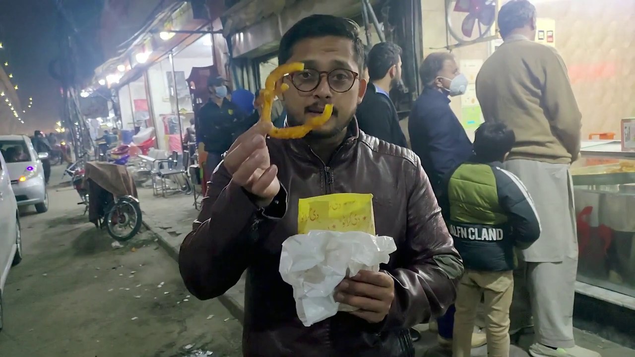 40 Years Old Famous Grato Jalebi | Arabic Shawarma | Rawalpindi Street Food | Pakistani Street Food