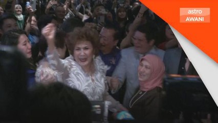 Jubilant family and friends cheer as Michelle Yeoh wins best actress Oscar