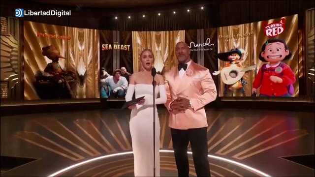 'Todo a la vez en todas partes' arrasa en los Premios Oscar con siete estatuillas