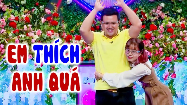 ÔM CHẶT BẠN TRAI cô nàng ĐAM MÊ BẤT TẬN muốn ôm hôn làm MC Quyền Linh CƯỜI BẬT NGỬA I Hẹn Hò Cùng QL