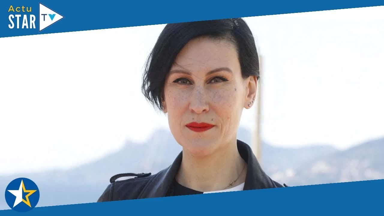 Ovidie confrontée au suicide de son frère, "mort d'amour, les poignets tailladés" : douloureuses con