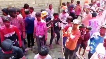 रंगपंचमी पर नीमच सिटी में निकली परम्पारिक रंगारंग गैर, विधायक झूमे