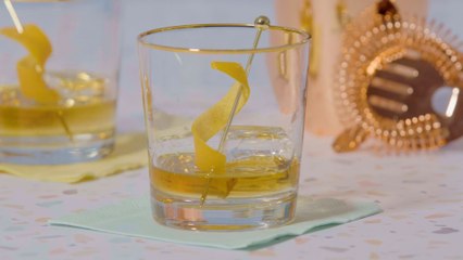 How to Make Crystal-Clear Ice at Home ❄️