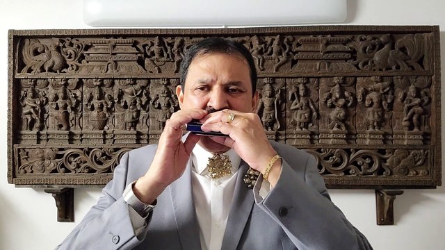 Sayonara Sayonara - Film Love in Tokyo 1966 - Vintage Song on Harmonica Live Performance by Mukund Kamdar