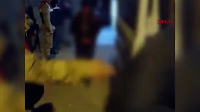 Van'da 'Şok ev' baskınında 66 kaçak göçmen yakalandı