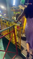 'Marilyn Monroe 2024' - Woman goes viral after high-pressure air blows her dress