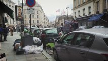 La huelga de las pensiones inunda de basura las calles de París